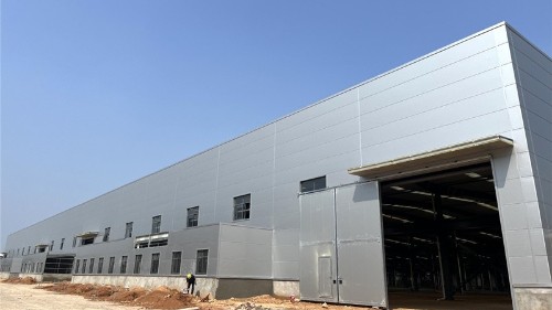 門式鋼架鋼結構工程：洛陽新強聯齒輪箱2#廠房